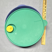 Tupperware 3 Cup Round Microwaveable Bowl w/ Vented Lid Green/Purple 3284C-3
