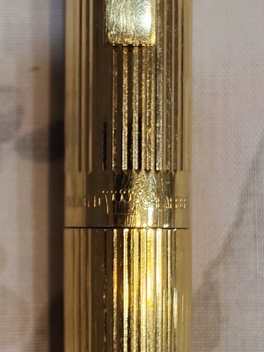 Sheaffer Targa Gold Electroplated 14k Gold Fine Nib Fountain Pen