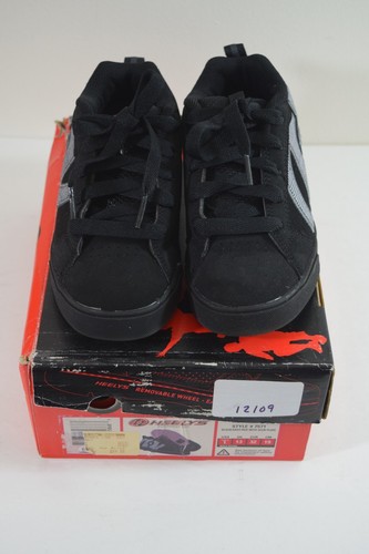 Heelys No Bones Lo Boys Sneakers Shoes New Kids Black Gray Skate USA 1 Youth - Picture 2 of 7