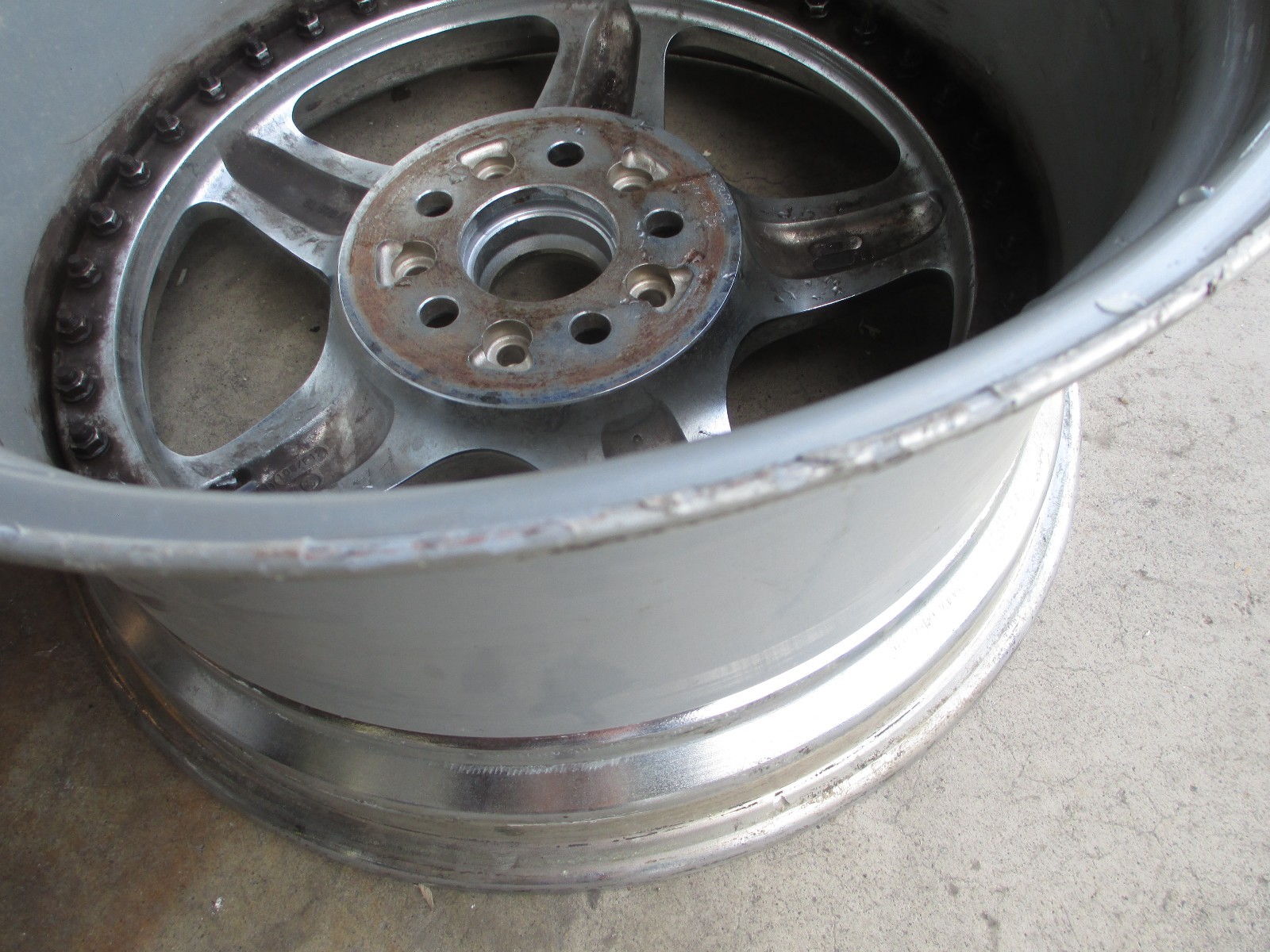 Ferrari 512 TR - Rear Wheel Rim - 3 piece modular 149553