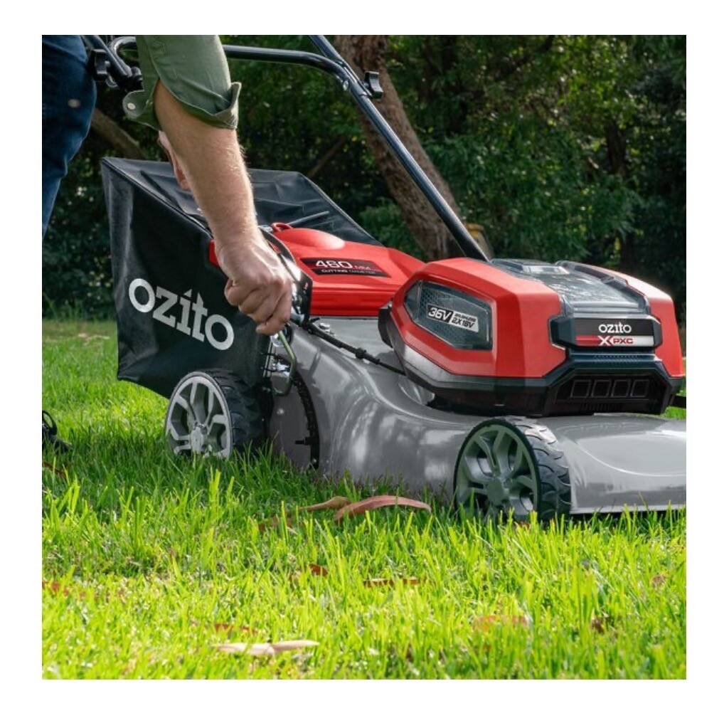 OZITO 36V Brushless Cordless Electric Lawn Mower Steel Deck 2 x 4Ah