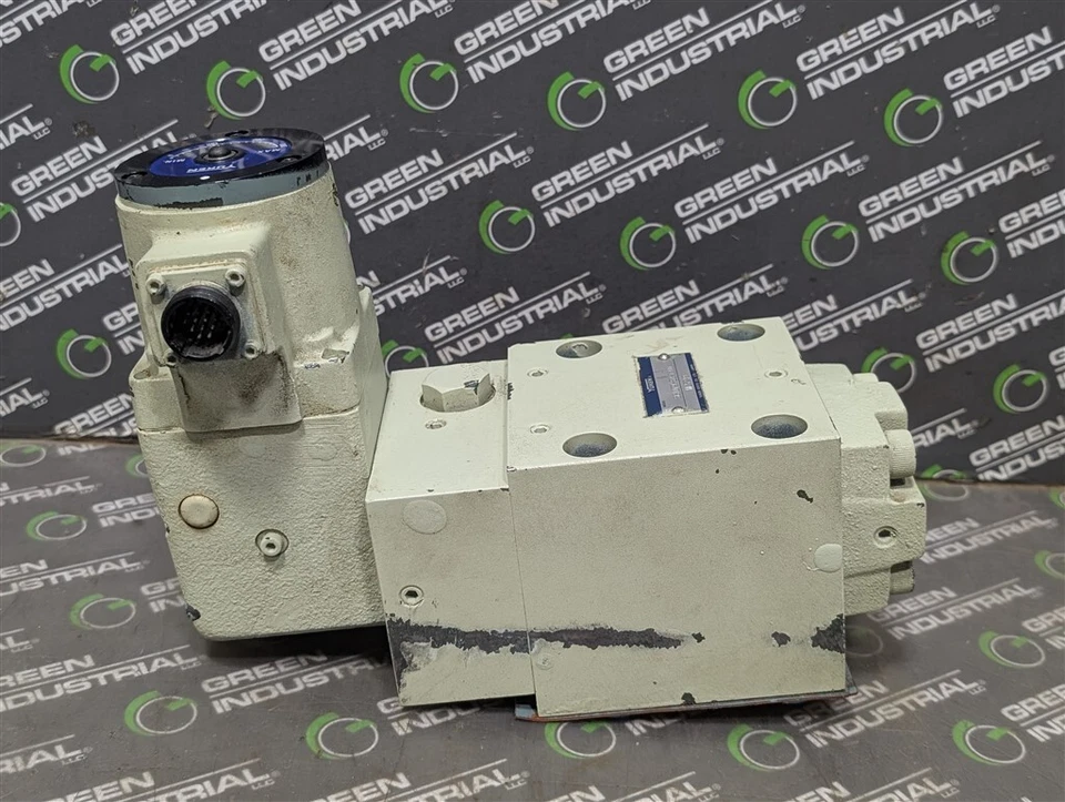 Servoválvula neumática ML5249 USADA Yuken SC1079-80-1001 Foto 2 de 4