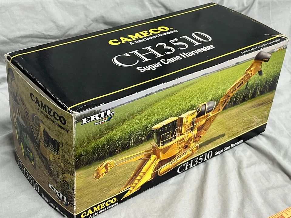 John Deere CAMECO CH3510 Sugar Cane Harvester Combine 1:50 ERTL NIB Resin - Image 4 of 4