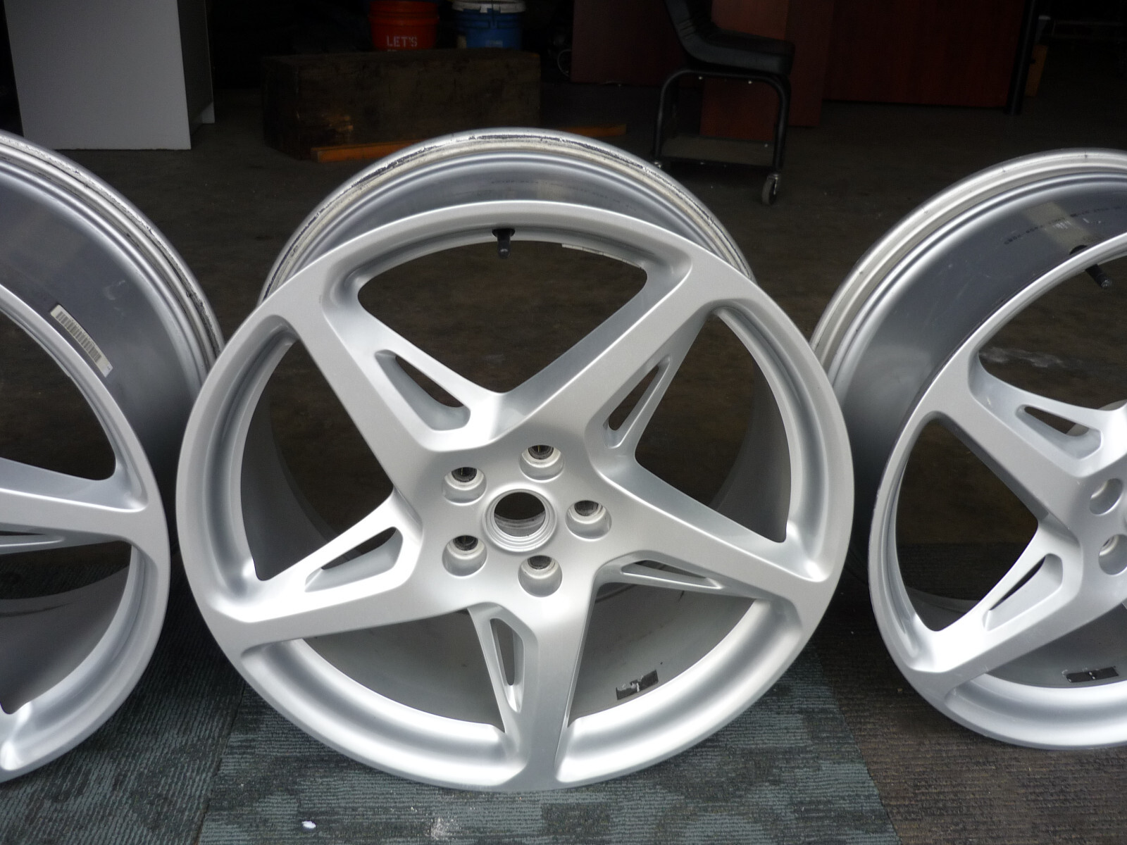 Ferrari 458 Italia, Spider - Front & Rear Wheel Set 20 Inch   P/N 282333-282332
