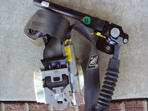 2011 2012 2013 2014 HYUNDAI SONATA FRONT RIGHT SEAT BELT PASSENGER SIDE RH SRS - Picture 2 of 4