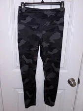 90 Degree By Reflex Ankle Length Leggings Women’s Size S Camo