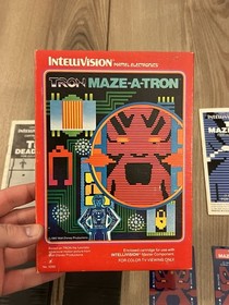 Tron Maze A Tron & Tron Deadly Discs Mattel Intellivision CIB w/ Overlays w/ Box