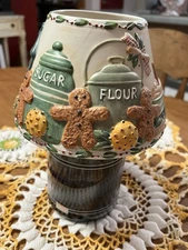 YANKEE CANDLE Holiday Gingerbread Cookies Lamp Shade- Pre Owned Great Condition!