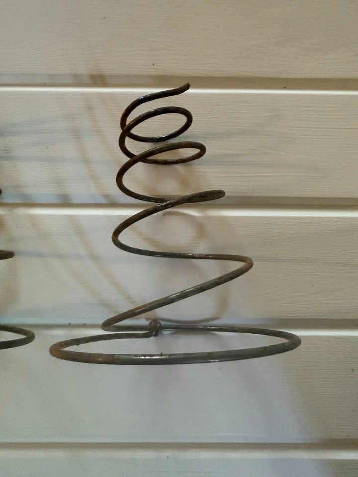 Primitive Rusty  Metal Coil Bed Springs Crafting Farmhouse Christmas Tree DIY 3 - Image 2 of 4
