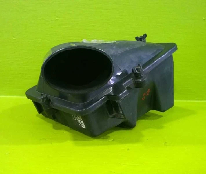 94 95 DEVILLE 4.9L AIR CLEANER BOX OEM 3586-35 Foto 3 de 4