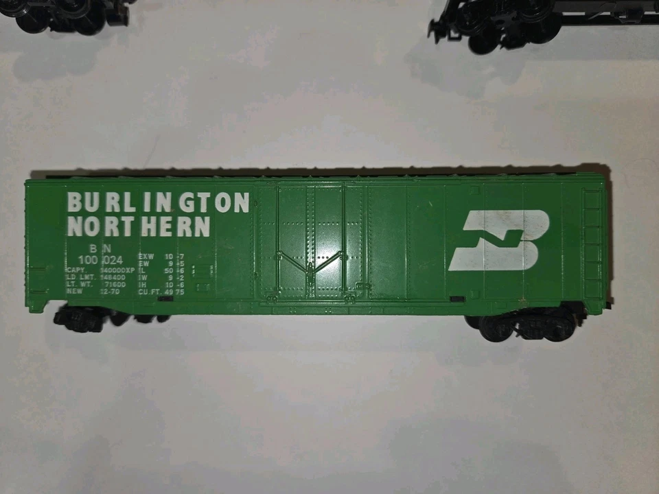 Tyco Rail Master Giant 72 Piece Set (Incomplete) Vintage - Image 4 of 4