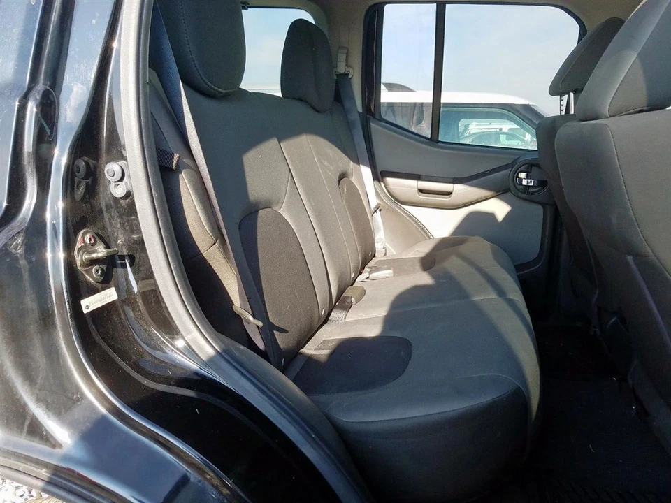 Pinza de freno de disco delantera derecha usada se adapta a: Nissan Xterra 2013 delantera desde 2/08 6 c Foto 2 de 4