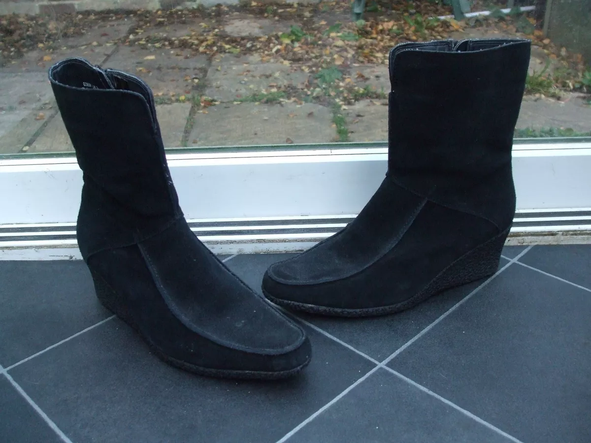Evans clearance wedge boots