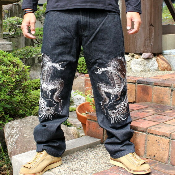 Mens Heavyweight Japanese Pattern Dragon Embroidery Straight Denim