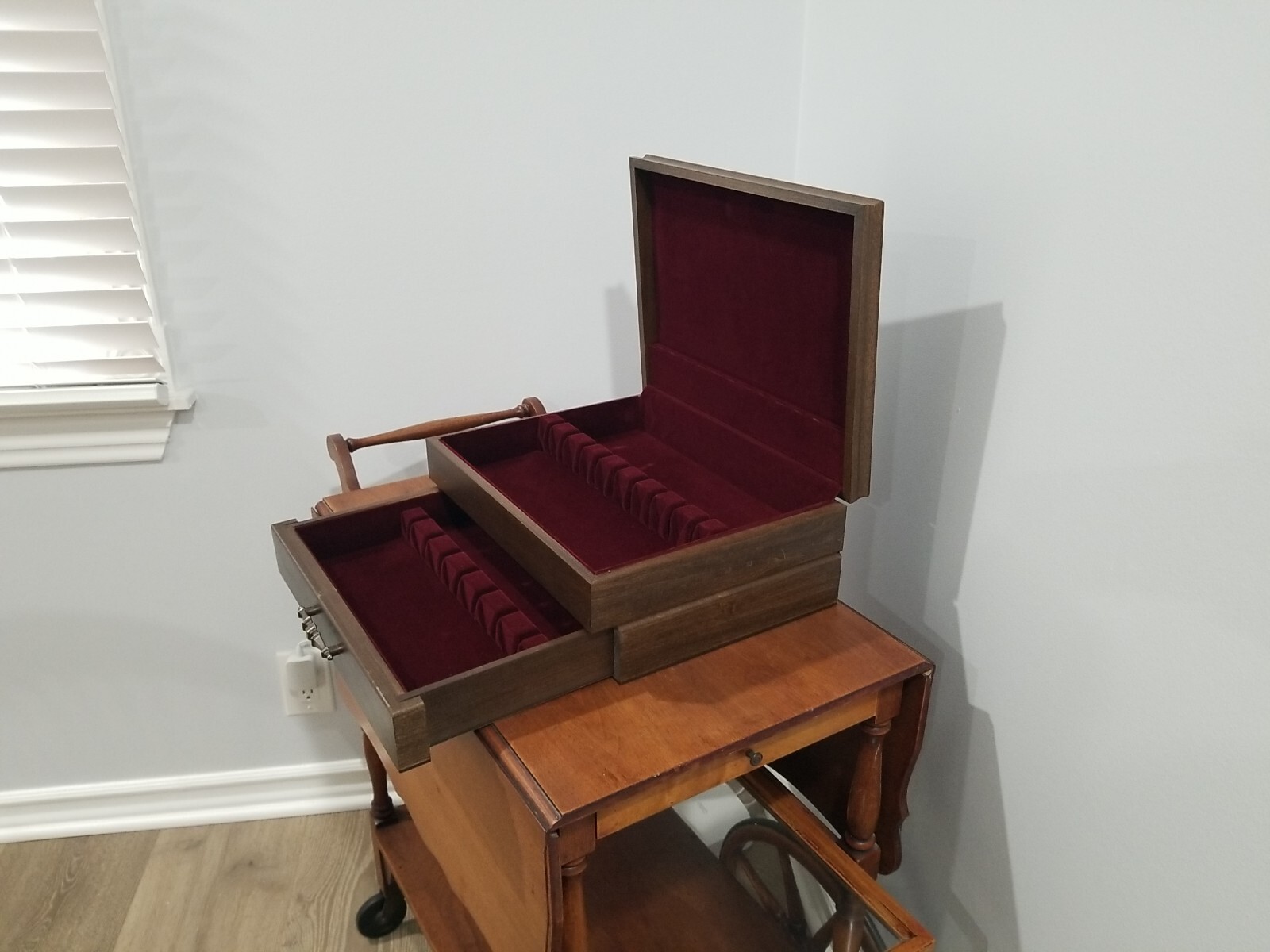 McGraw Wood Silverware Flatware Storage Chest Box Case TarnishProof w