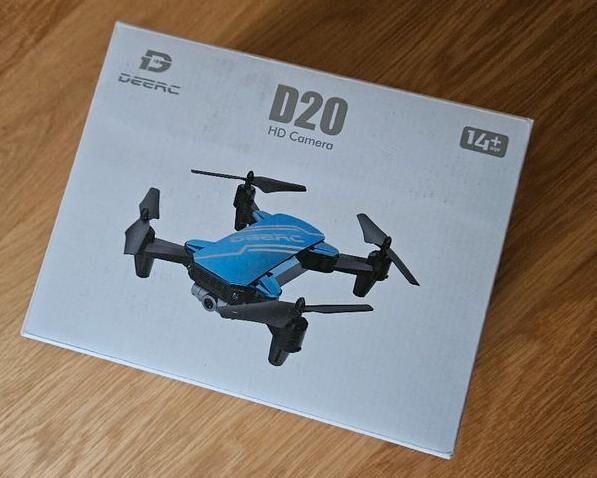 Drone D20 DEERC avec caméra FPV HD transmission vidéo temps réel et double batterie