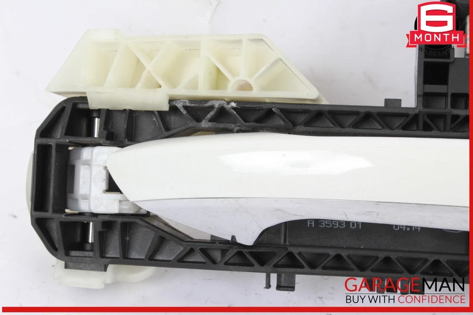 14-19 Mercedes W117 CLA250 Rear Right Side Exterior Door Handle Keyless Go OEM - Image 2 of 4