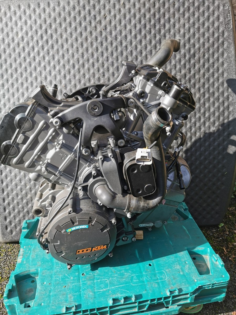 KTM 1290 Super Duke R Gen2 2018 8 100 miles engine Spares or Repairs