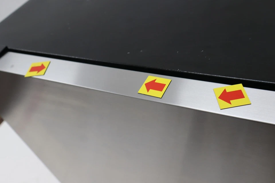 KitchenAid KURL114KSB 5,0 Cu. Refrigerador bajo encimera incorporado de pies con puerta SS Foto 4 de 4