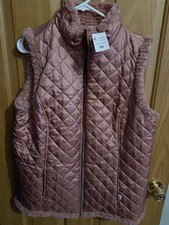 Women  s Vest