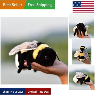 Charming 17cm Soft Bee Plush Toy - Ideal for Creative Playtime Adventures