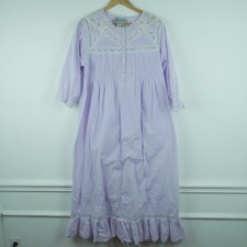 Vintage Small Nightgown Pastel Purple Grannycore Prairie Modest Cottagecore 90s
