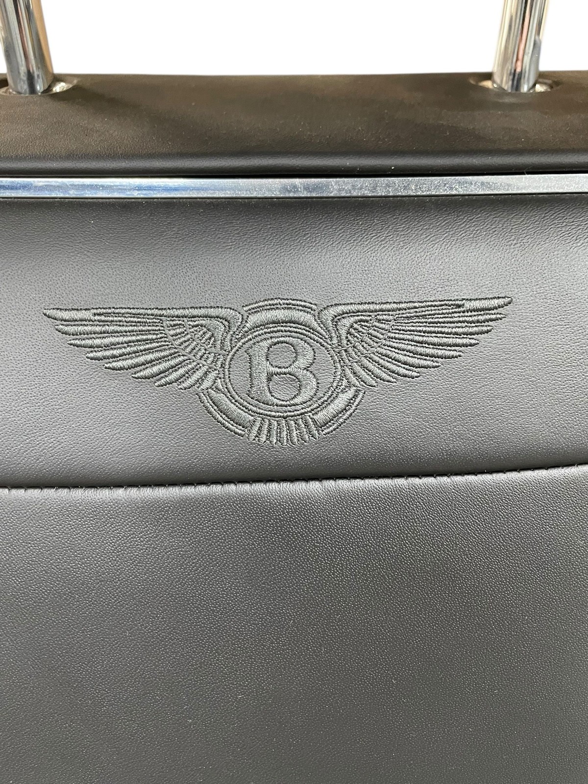 2015-2020 BENTLEY BENTAYGA Front Right Seat Assembly Complete Beluga (BB) Black