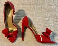 Zapatos de tacón de aguja Valentino D'orsay de charol rojo talla 40,5
