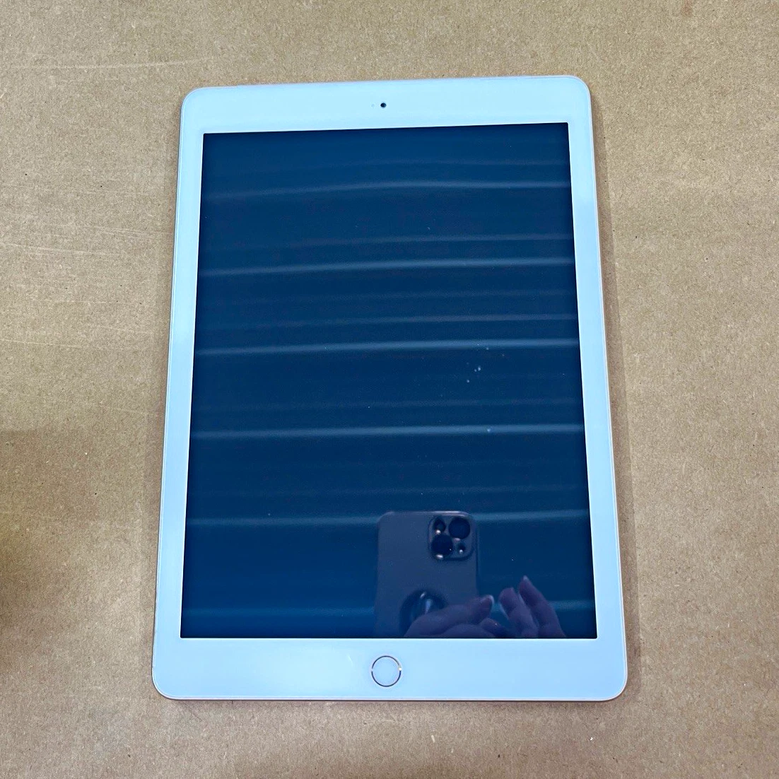 25+ Apple iPad (5th Generation) Gold Tablets for sale | Updated