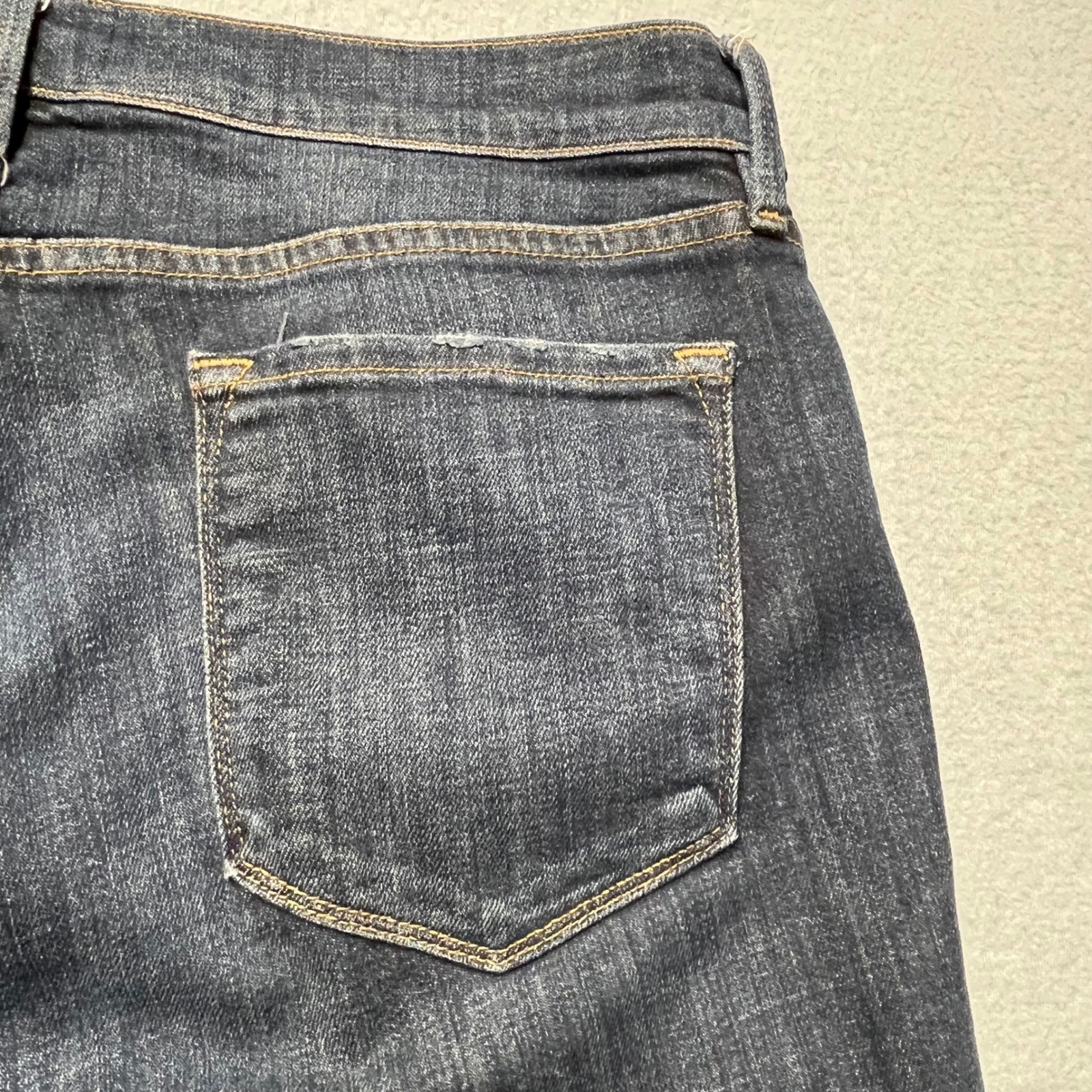 FRAME Le Garcon Crop Jeans Covant Dark Indigo Distressed LGJC6540 Womens 32 image 8