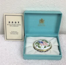Tiffany & Co. x Halcyon Days Enamels American Flag Small Oval Trinket Case EUC