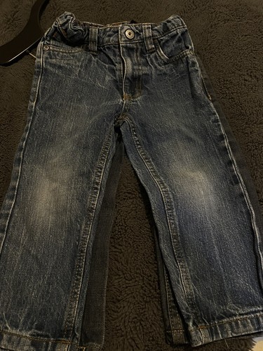 2Pairs Of Boys Jeans LEVI’S And CALVIN KLEIN 2T - Picture 5 of 9