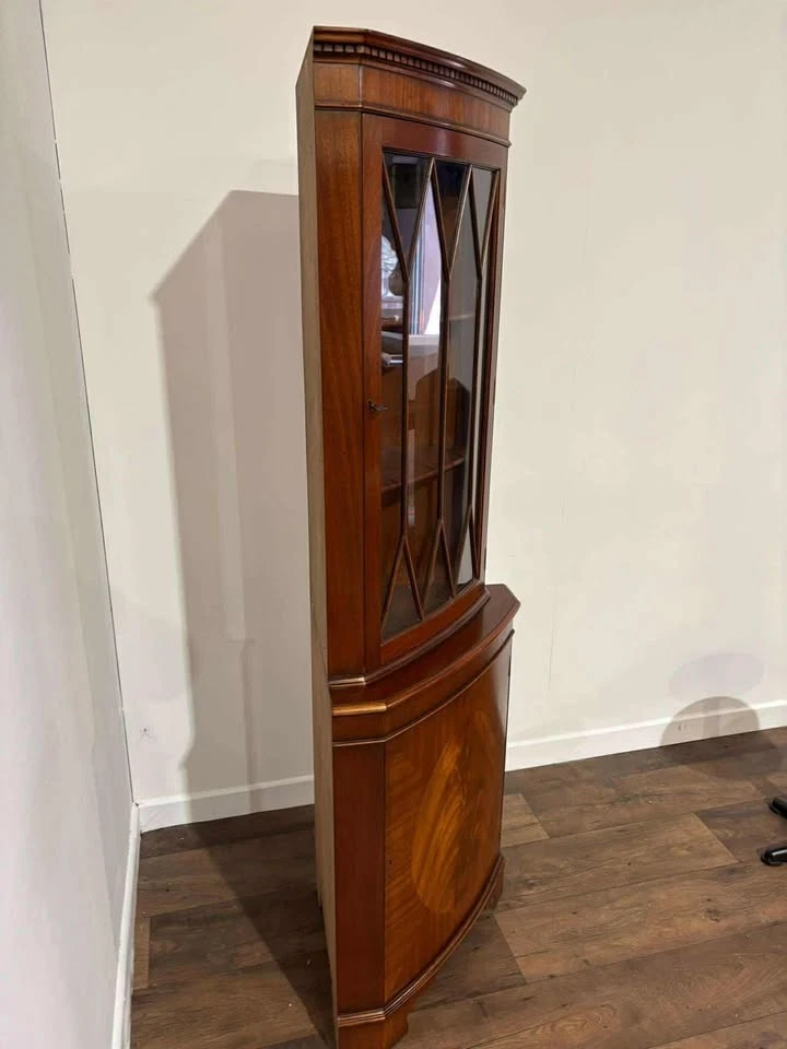 Reproduction Mahogany Corner Cabinet - image 2 of 4