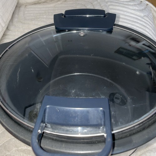 Crock-Pot Lift and Serve Digital Slow Cooker with Hinged Lid For Auction - Picture 2 of 9