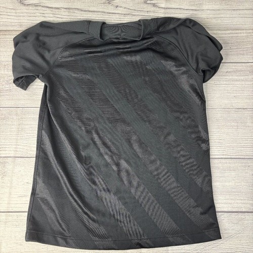 Boys Nike Black Soccer Collard Jersey Size Medium - Picture 4 of 4