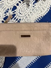 tommy hilfiger wristlet
