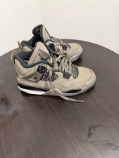 Retro Jordan 4