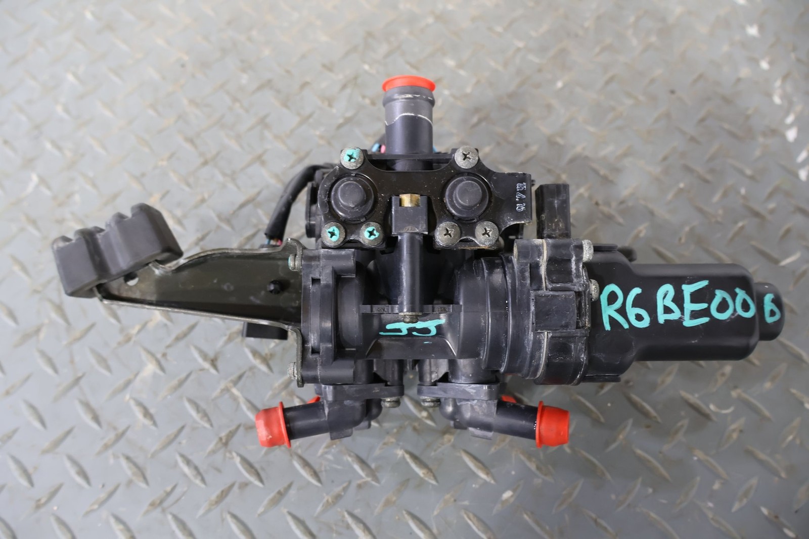 Bentley Continental 2003-2010 Heater control valve P/N 3D1959617C