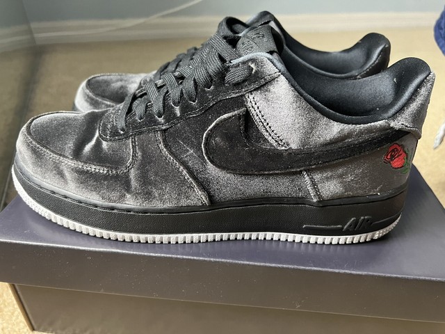Size 9.5 - Nike Air Force 1 '07 QS 