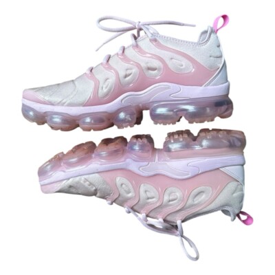 cute vapormax plus