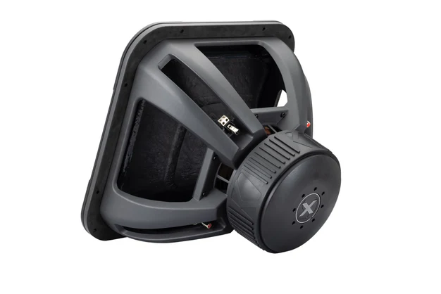 49L7X182 KICKER Solo-X 18