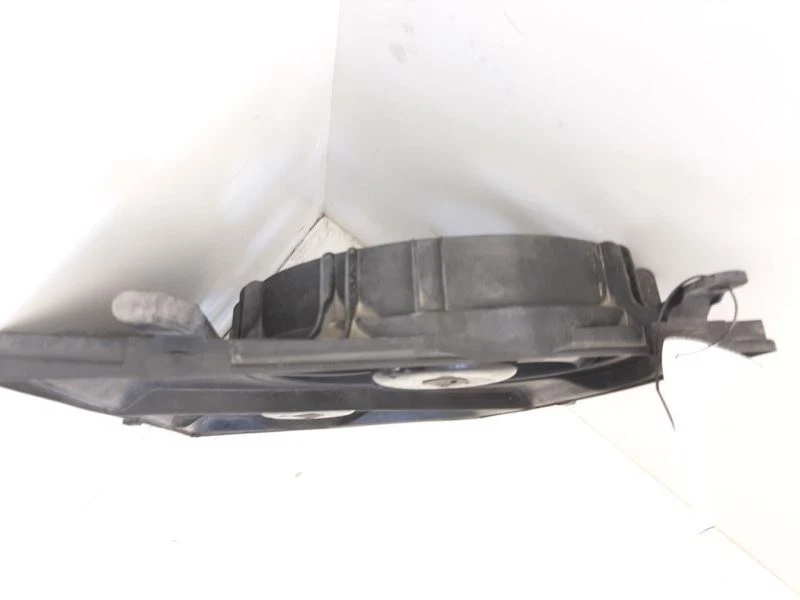 Radiator Cooling Fan Assembly 2009-2017 Chevrolet Traverse OEM 23434158 - Image 3 of 4