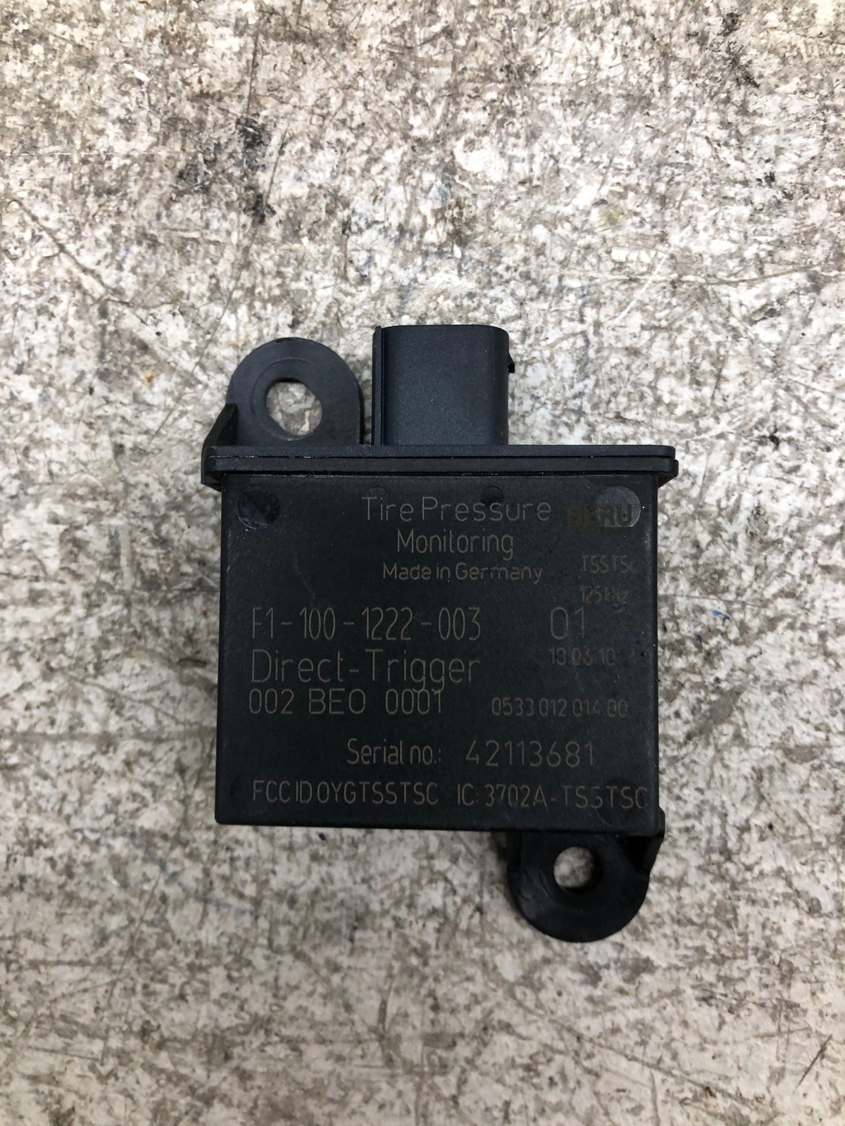 ASTON MARTIN RAPIDE TPMS TIRE PRESSURE MONITORING SYSTEM LOW FREQUENCY TRIGGER