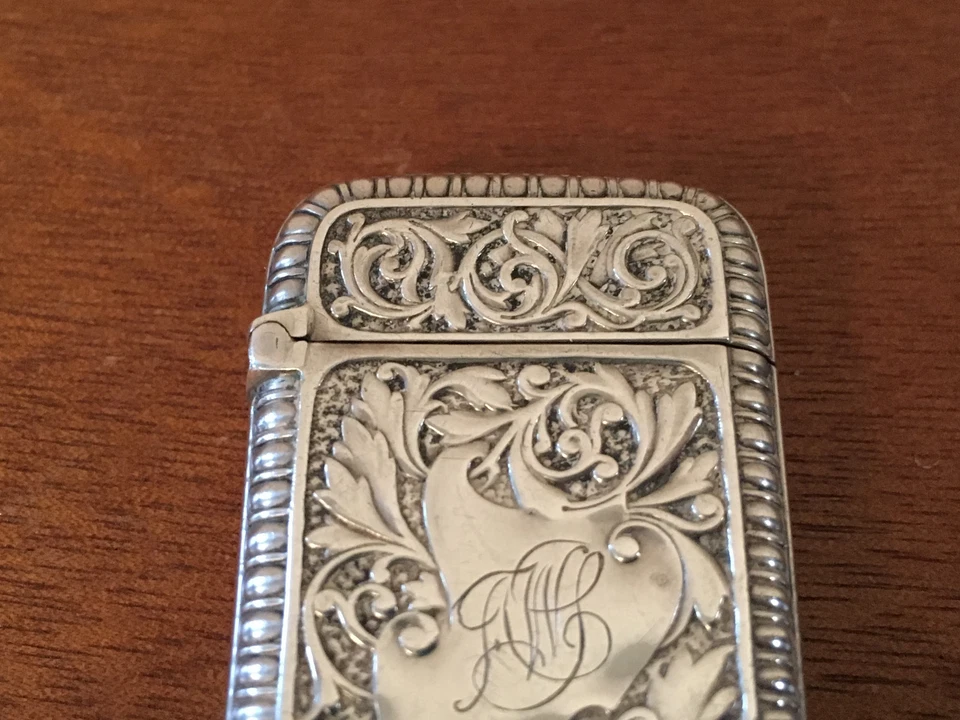 Antiguo Gorham Plata Esterlina Match Seguro Desplazamiento y Escudo o Decoración de Papel Foto 3 de 4