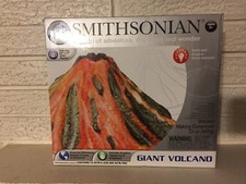 Smithsonian Build and Erupt a Giant Volcano Science Kit 52042 2009 NOS