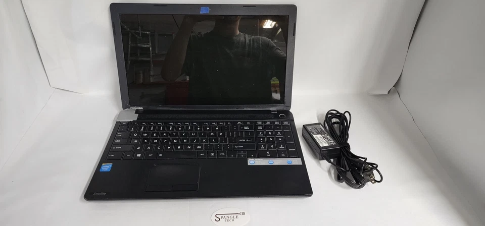 Toshiba Satellite C55-A5105 / Intel Celeron N2820 @ 2.13GHz / Read - AS-IS - Image 2 of 4