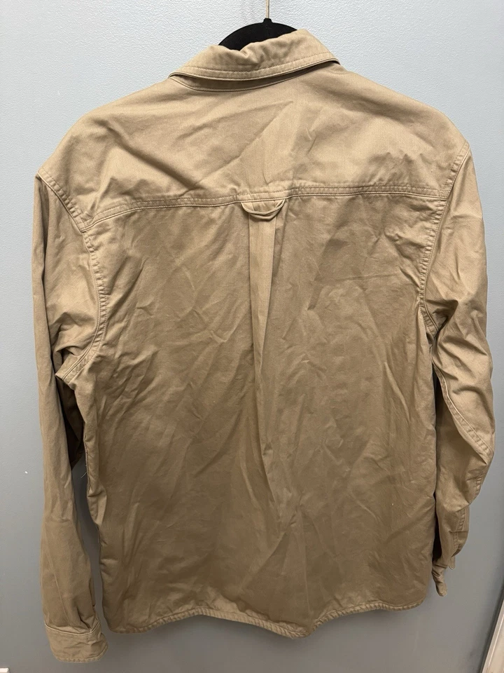 Camisa para hombre Nike manga larga grande caqui con botones Foto 2 de 2