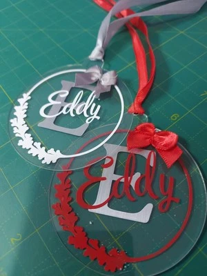 KREATESQUARE Custom Xmas Tree Baubles Personalised Family Name Ornaments Keepsake Decorations