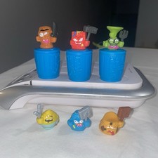 The Grossery Gang Figures From Different Sets With Weapons 3 Trash cans