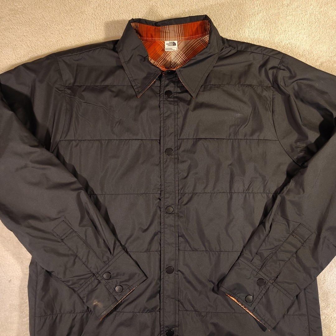 The North Face Fort Point Reversible Black Red Plaid Jacket Shacket Men's Medium thumbnail 4